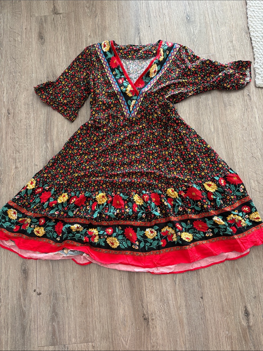 Super cute Floral V-Neck Tiered Dress in Red and Black
